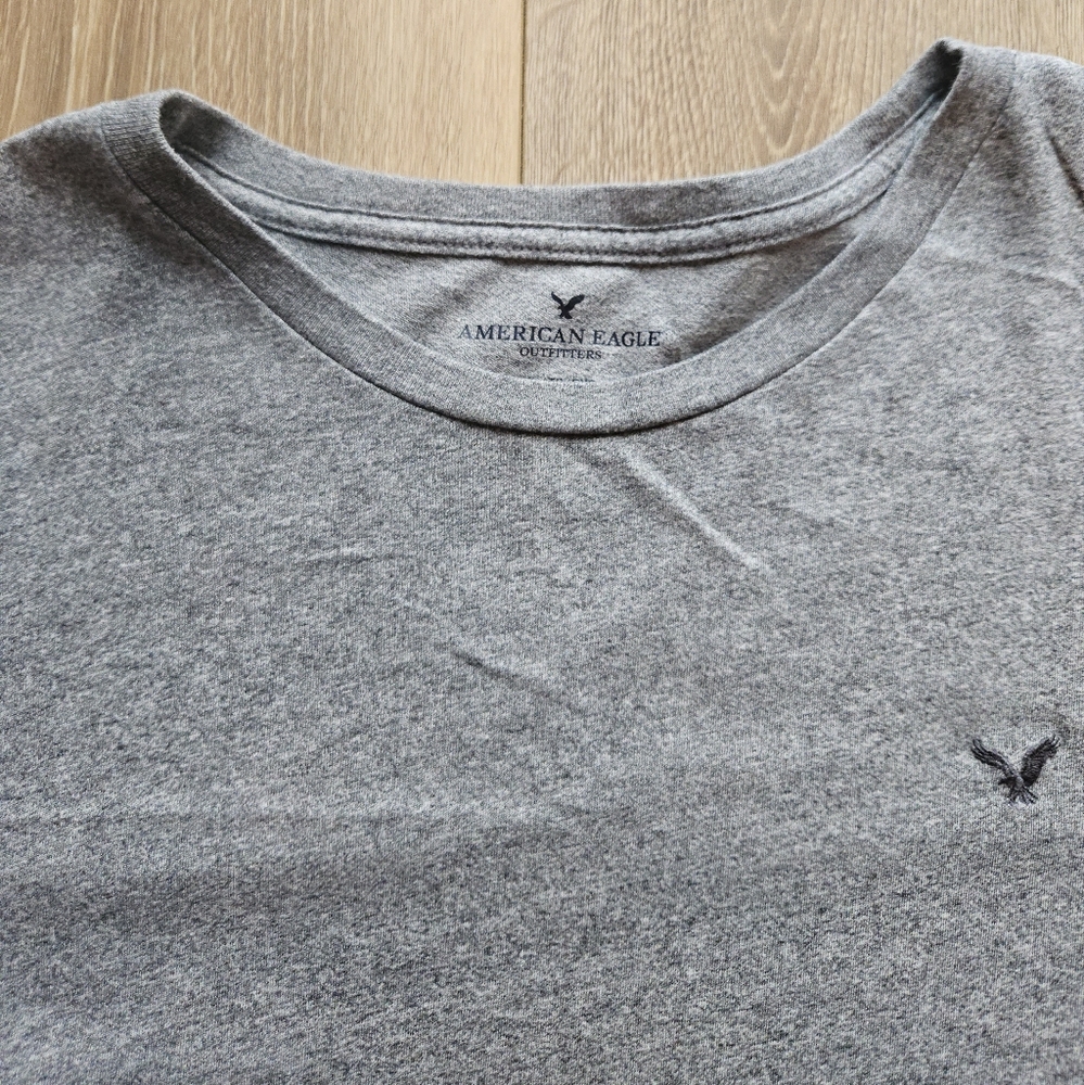 American Eagle Men's Basic Soft Solid Gray Crew N… - image 4